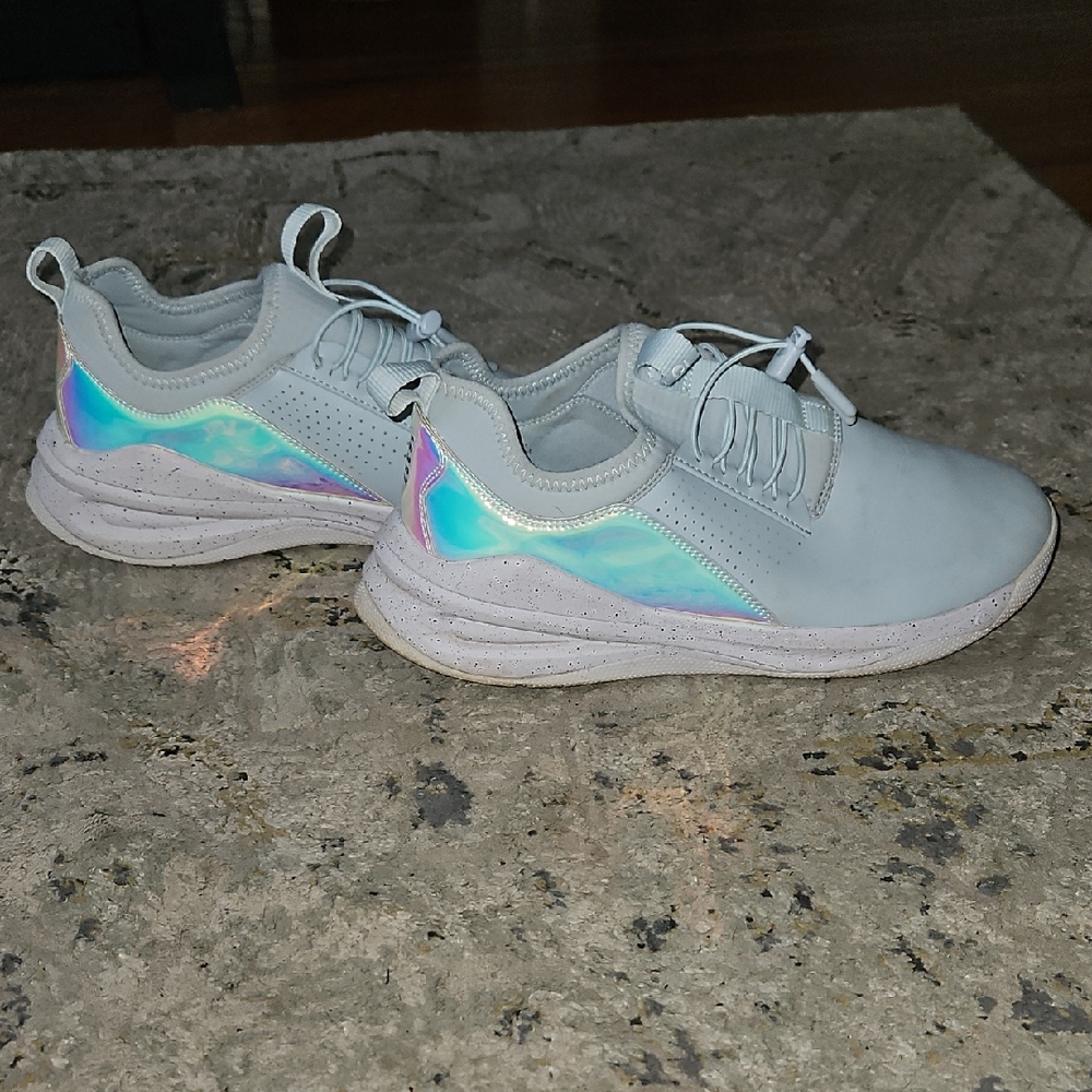 Hospital Work Sneakers Iridescent with Light Blue Accents